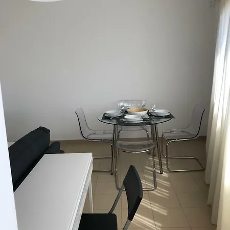 Apartman Pausa 01 *